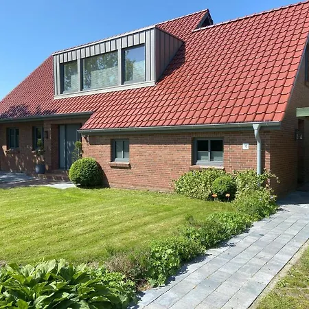 !!!neu!!! Sanna Apartamento